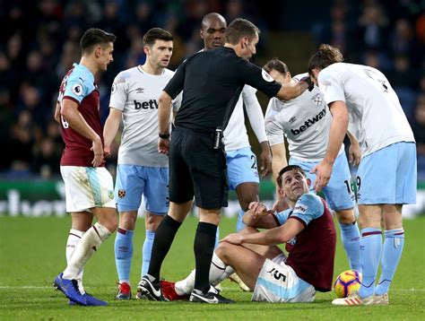 West ham responded brilliantly after falling behind early, as michail antonio's brace lifted the hammers past burnley at turf moor. Burnley 2-0 West Ham LIVE stream online: Premier League football as it happened - Hammers lose 2 ...