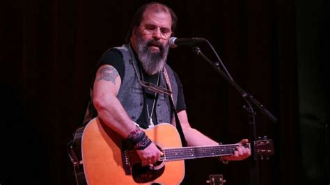 Review Steve Earle A Modern Day Quixote As He Celebrates The 30th