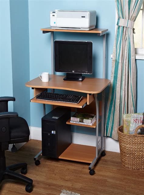 Mobile computer tower with shelf