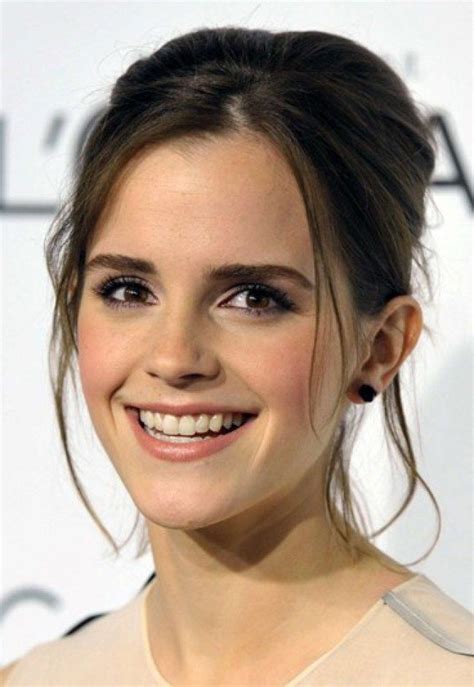 Emma Watsons Flawless Make Up Emma Watson Makeup Emma Watson Beauty