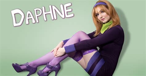 cosplay charlette kilby as daphne from scooby doo ezone articles