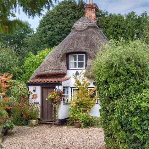 The Little Thatched Cottage In Suffolk Cute Cottages Little Cottages