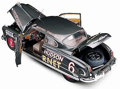 Throughout the 70s, 80s, and 90s the company continuously expanded into new collectibles areas, including figurines, plates, die cast models, and pewter. Franklin Mint Hudson diecast | Diecast cars, Diecast, Car ...