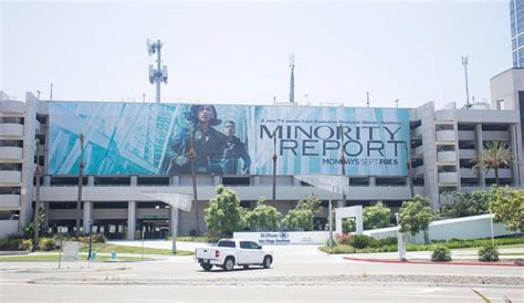 Comic Con 2015 First Look At Movie And Tv Banners In San Diego