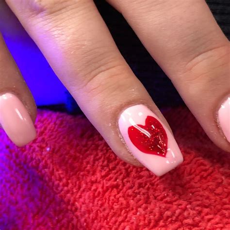 Prettiest Nail Art Designs For Valentines Day 2021 Glam Vapours