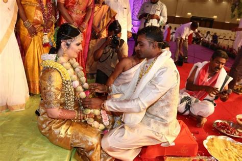 Priya bhavani shankar age, marriage, wedding photos, family, husband name, marriage date, caste, hot, engagement, photos, navel, engagement photos, latest news, facebook, fb get whole information and details about priya bhavani shankar. Raadhika Sarathkumar's daughter Rayane marries Abhimanyu ...