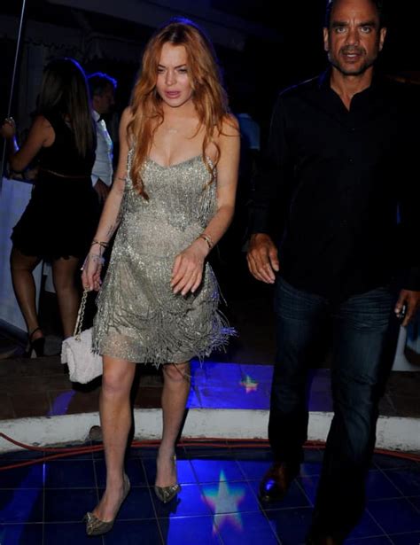 Lindsay Lohan Falling Down Drunk In Italy The Hollywood Gossip
