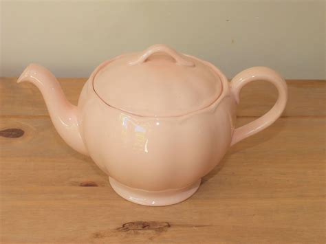 Pretty Vintage Grindley Petal Ware Rose Leaf Pink Teapot By