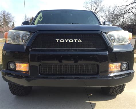 Retro Meets Contemporary Gloss Black Slotted Grille For Toyota 4runner