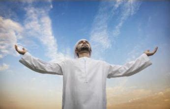 Mati khusnul khotimah sangatlah penting seperti yang saya bahas di atas karena merupakan tujuan akhir kita hidup di dunia. Bacaan Doa Khusnul Khotimah (Akhir Yang Baik) - Doa Harian ...