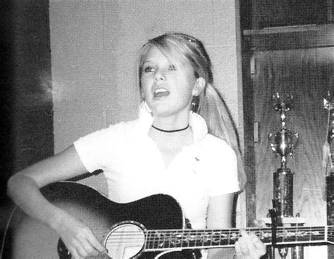 Taylor Swift From Celebrity Yearbook Photos E News