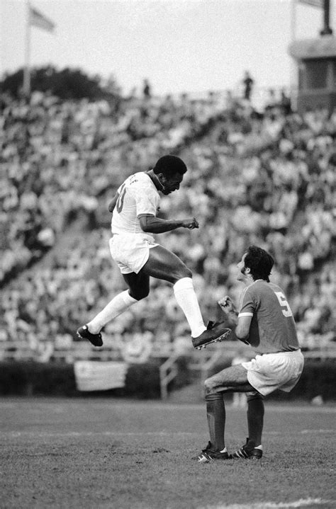 Greatest Of All Time Pelé As Described By His Peers Trendradars