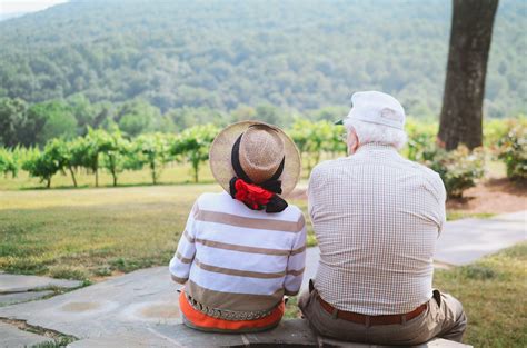 Top Reasons To Consider Senior Living As An Older Adult Adclays