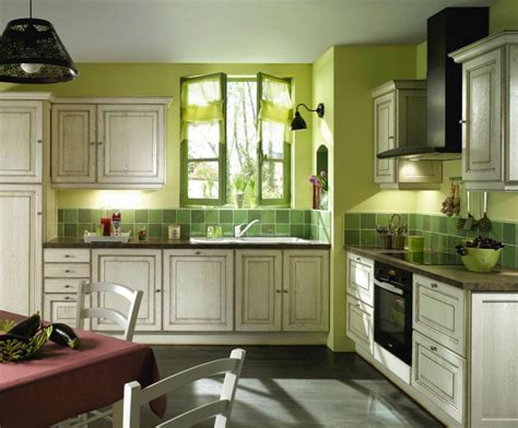 Cocinas rusticas modernas y elegantes. Ideas de decoración de cocinas rústicas en color verde | Blog de Habitissimo