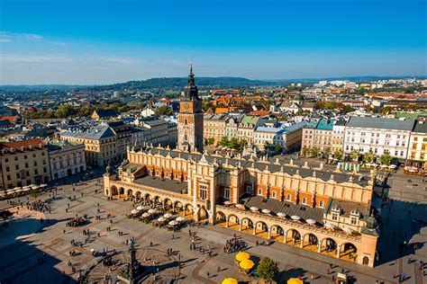 La pologne, un des plus vastes pays d'europe centrale, a hérité d'un riche patrimoine culturel et historique. Le Grand Tour de Pologne Circuit Pologne avec Voyages Auchan