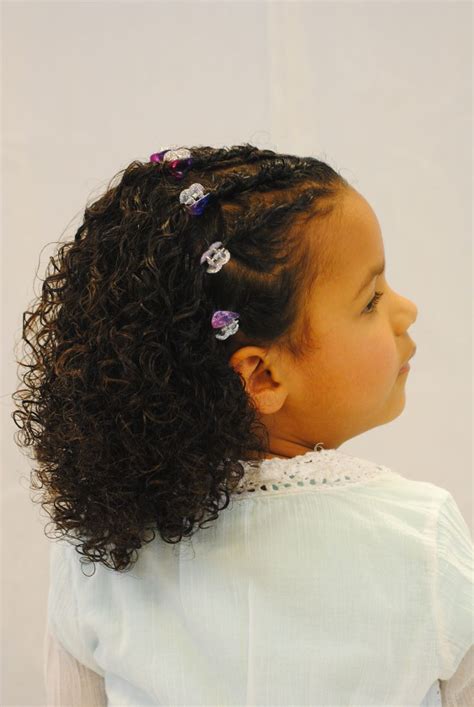 This ingenious fresh fishtail with seashell braid looks romantic and cool. Hairstyles For Biracial Girls | Fade Haircut