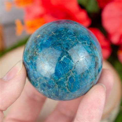 Blue Apatite Meanings And Crystal Properties The Crystal Council