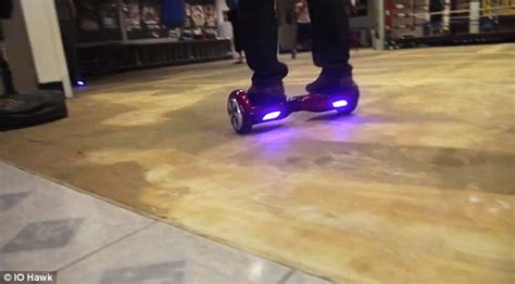 Io Hawk Battery Powered Board Glides Along Like A Segway Daily Mail