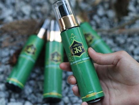 Daun durian belanda, daun bidara, buah mahkota dewa, dan cuka epal tidak seharusnya dicampur sekali kerana kesan sampingan yg terlalu kuat. Khasiat Ubat Keladi Tikus - Gambleh c