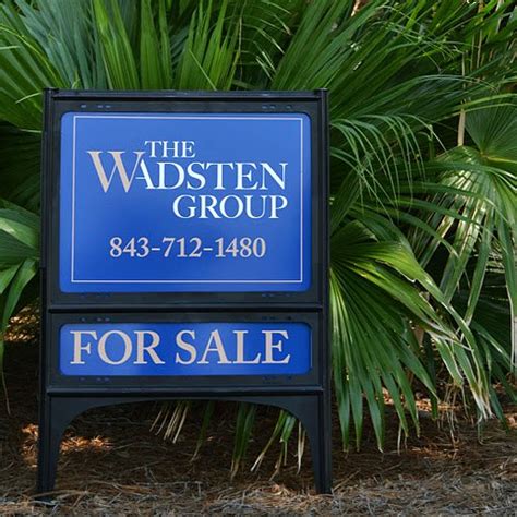 Our 25 Favorite Real Estate Yard Signs Creative Inspiration For Your