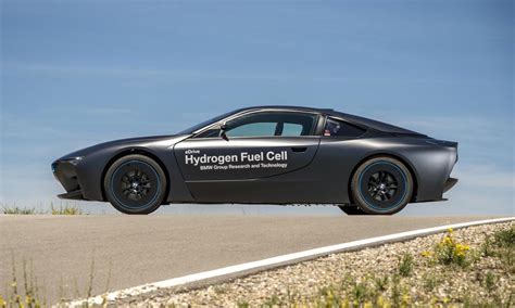 ~27 km (~16.78 mi) city with almost empty batteries: BMW i8 hydrogen fuel cell research prototype shows its face | PerformanceDrive