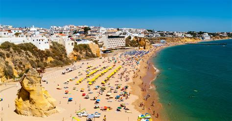 <meta name=description content=lista de empresas relacionadas com strand em portugal. Brit holidaymakers who fake food poisoning for ...