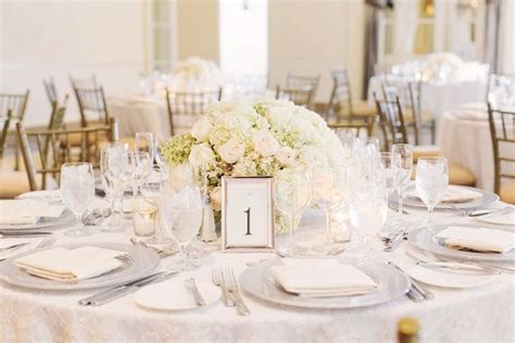 Get Ready To Feast Your Eyes On A Classic New York Wedding That