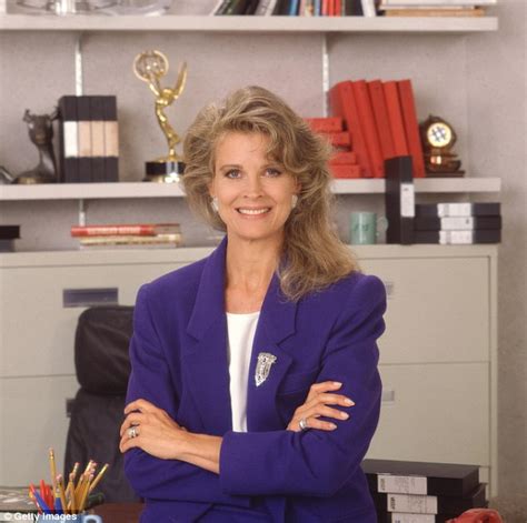 murphy brown 13 episode revival will tackle metoo movement in episode titled murphytoo daily