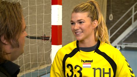 Jun 30, 2021 · handbalsters lois abbingh uit groningen en merel freriks uit emmen maken beiden deel uit van de defenitieve selectie van het nederlands team voor de olympische spelen. Estavana Polman bij EenVandaag, Tess Wester in Bureau Rio ...