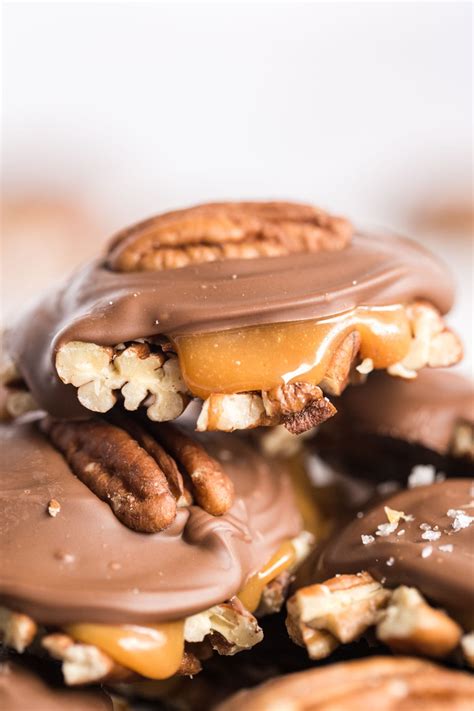 Kraft Caramel Turtles Recipe Caramel Pretzel Turtles Easy Chocolate Pecan Candy Recipe By Nicole Rees Fine Cooking Issue 82 Wicksect