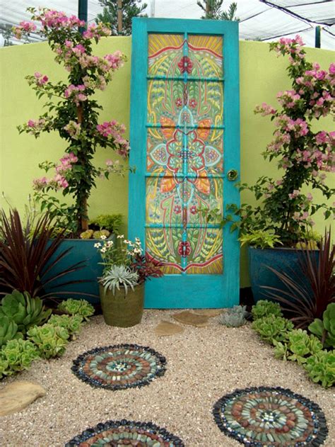 2 garden and patio decoration trends 2021. Awesome Vintage Garden Decor Ideas - DECOREDO