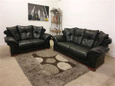 Black Italian Leather 3 And 2 Seater Sofa Set In Salford Manchester