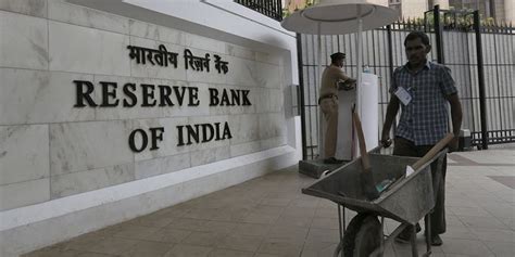 Indias Central Bank Keeps Key Lending Rate Unchanged At WSJ