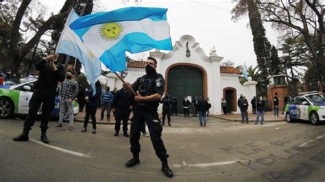 Desafectaron A Polic As Bonaerenses Por La Protesta En La Quinta De