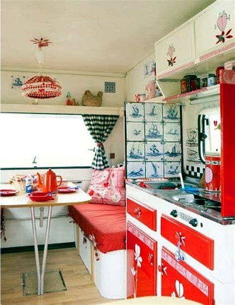 The paint that i use and other info on creating a vintage caravan makeover. Caravan Decoration - set the caravan with a retro touch ...