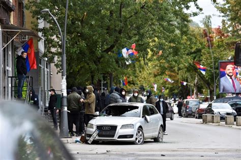 Kosovo Police Clash With Ethnic Serbs During Smuggling Raids News Al Jazeera