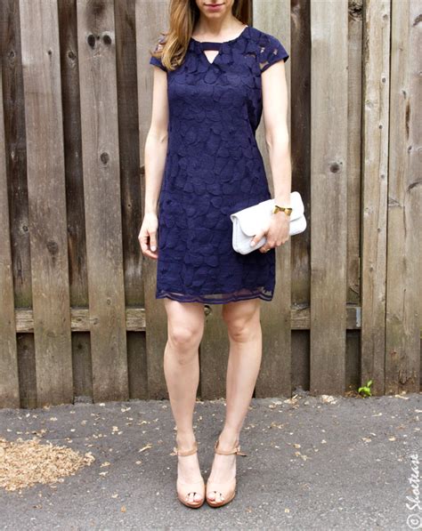 What Colour Of Shoes To Wear With A Navy Dress