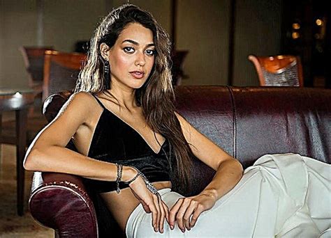 Najpiękniejsze tureckie aktorki na rok 2019 zdjęcie z imionami młodych