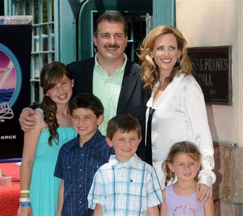 A Walkthrough On Kevin Grandalski And Marlee Matlin Married Life How