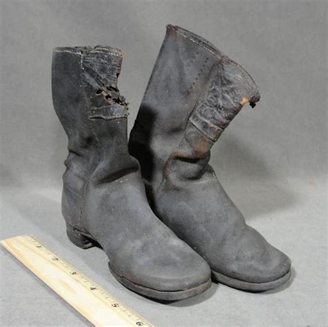 Mid 19thc Antique Civil War Period Square Toed Childs Soldier Boots Nr