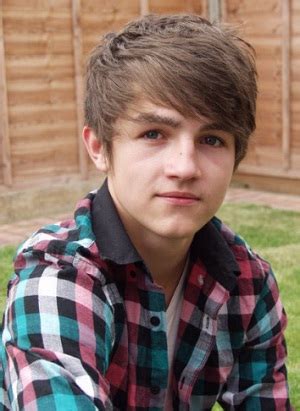 Tommy Knight Shirtless Tommy Knight Images Pictures Photos Icons