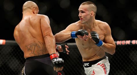 Former Bellator Welterweight Champ Rory Macdonald Signs With Pfl