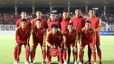 Sebuah kemenangan sekali pun tidak akan mengantarkan makedonia utara ke babak 16 besar, karena mereka tidak. LIVE STREAMING TV Bersama Timnas U-19 Indonesia vs ...