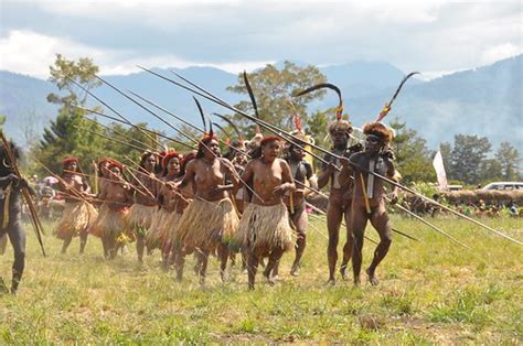 Baliem Valley Fes Dance Masao KONNO Flickr