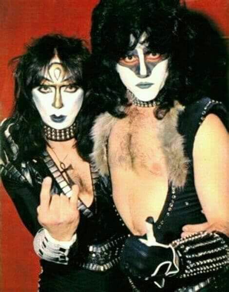 Pin By Missy Dotson On Kiss Eric Carr Vinnie Vincent Kiss Pictures