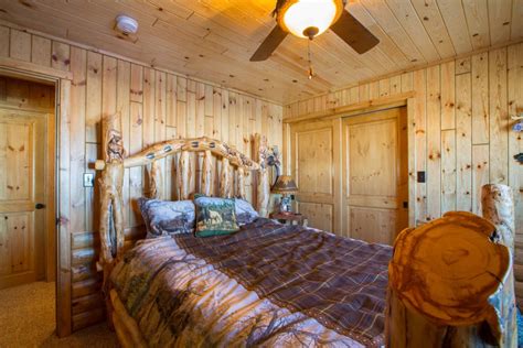 Knotty Pine Paneling Has Never Gone Out Of Style Woodworkers Shoppe