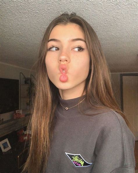 𝐋𝐞𝐭 𝐦𝐞 𝐠𝐨 𝐡𝐨𝐬𝐬𝐥𝐞𝐫 in Pretty girls selfies Aesthetic girl