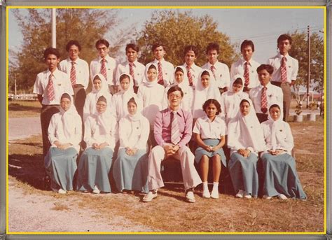 Sekolah menengah sains kuala terengganu atau nama ringkasnya sester, merupakan sebuah sekolah menengah berasrama penuh yang terletak di jalan pasir panjang, kuala terengganu, malaysia. Sekolah Menengah Sains Terengganu: Mukaddimah