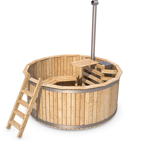 Biete meinen unbenutzten hot tub mit sprudelfunktion und aluminiumofen. Badezuber Badefass Badetonne Badebottich Pool Outdoor Hot ...