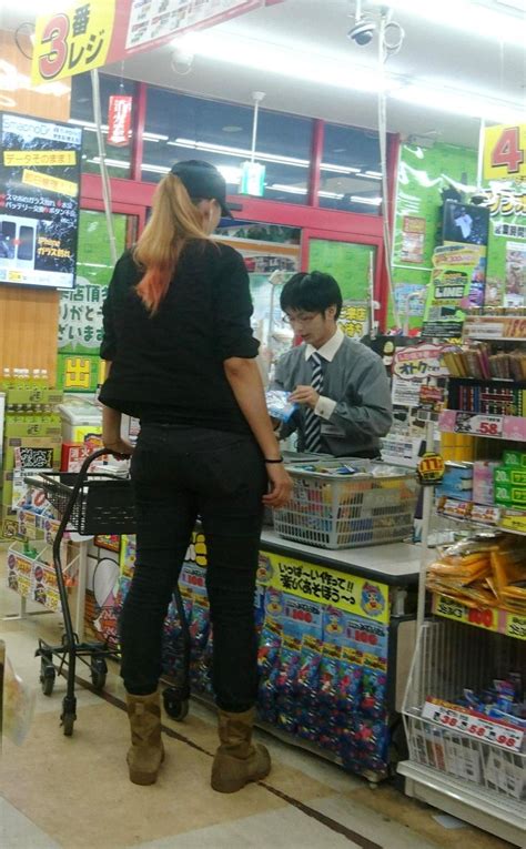 In Shopping In Japan By Zaratustraelsabio On Deviantart Tall Girl Tall Women Taller Girlfriend